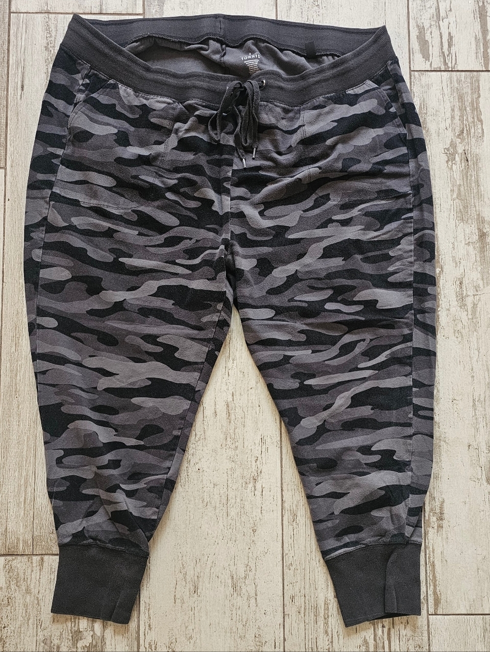 Torrid Gray & Black Camo Jogger Pants 4X